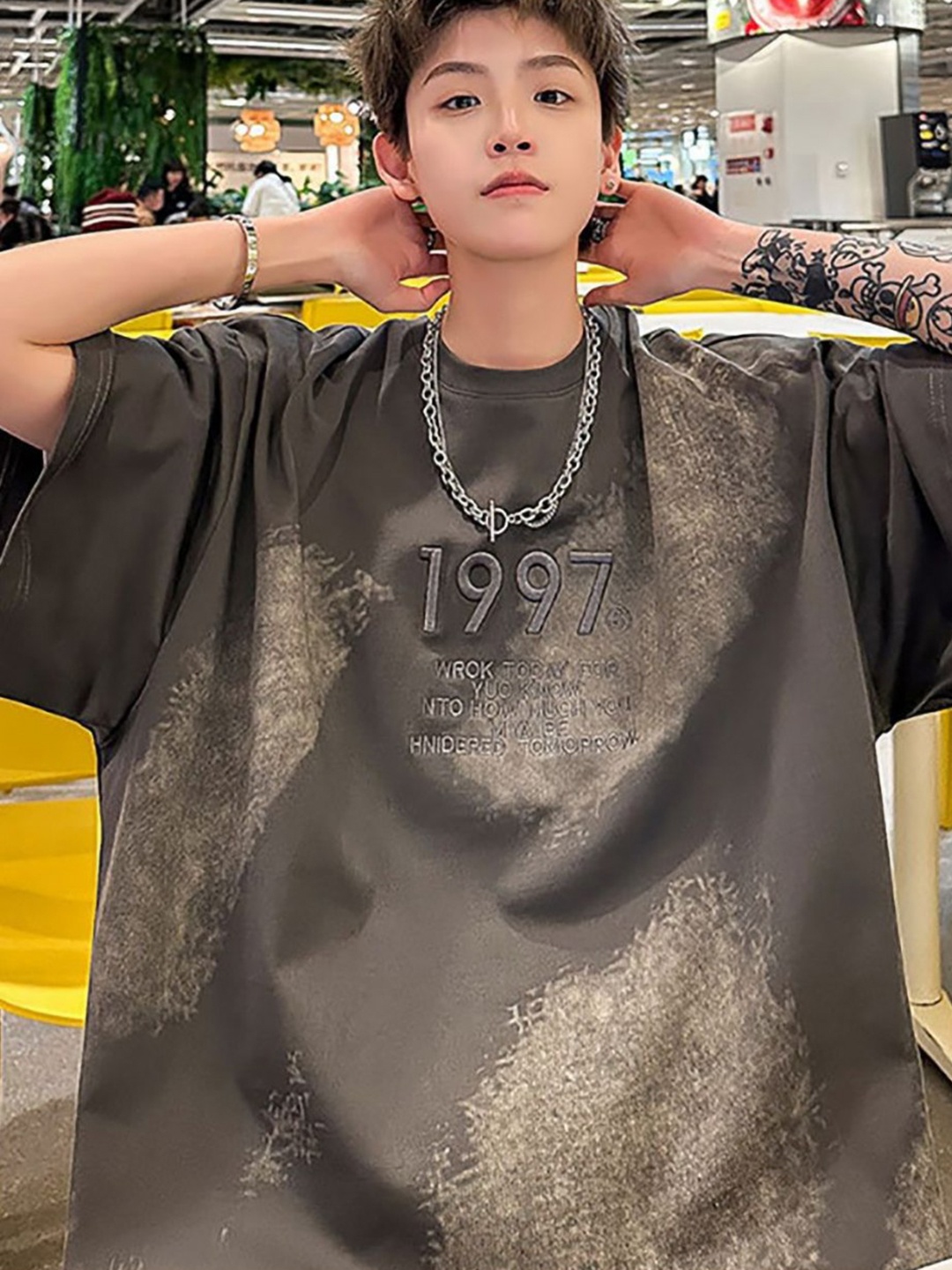 

StyleCast x Revolte Men Printed T-shirt, Grey