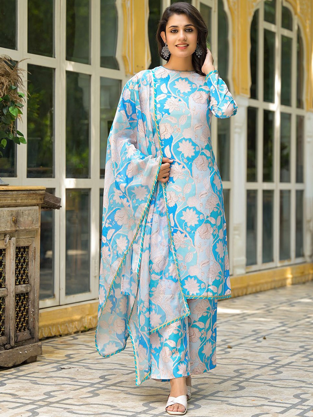 

AKS Couture Round Neck Floral Printed Straight Kurta with Palazzos & Dupatta, Turquoise blue