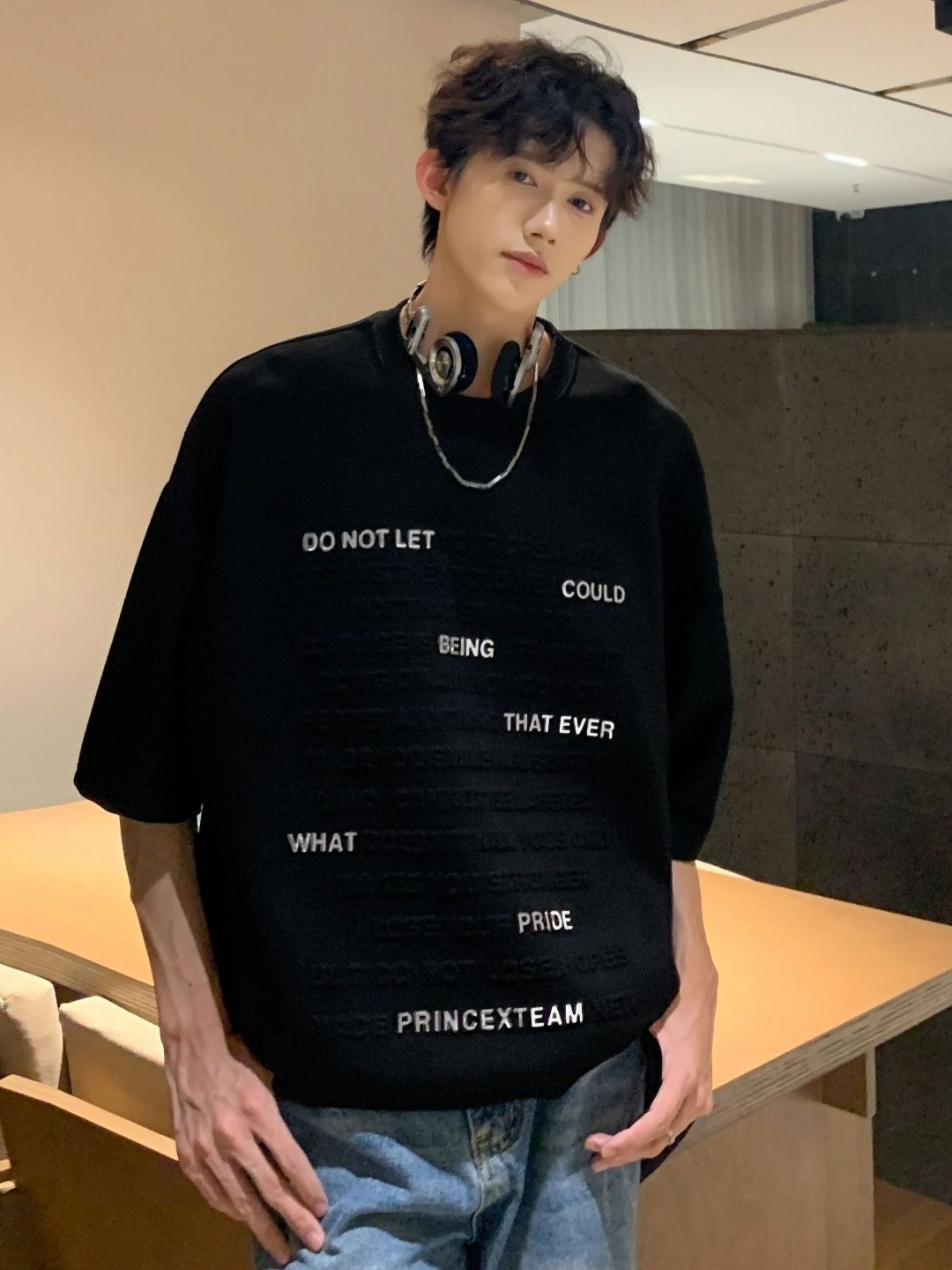 

StyleCast x Revolte Men T-shirt, Black