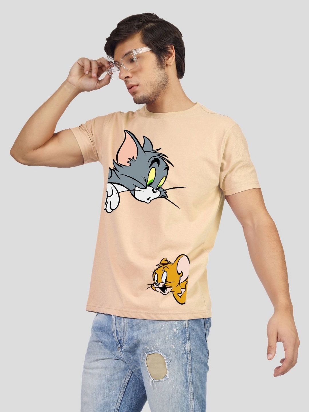 

Greylongg Men Graphic Printed Round Neck Cotton Tom & Jerry T-shirt, Beige