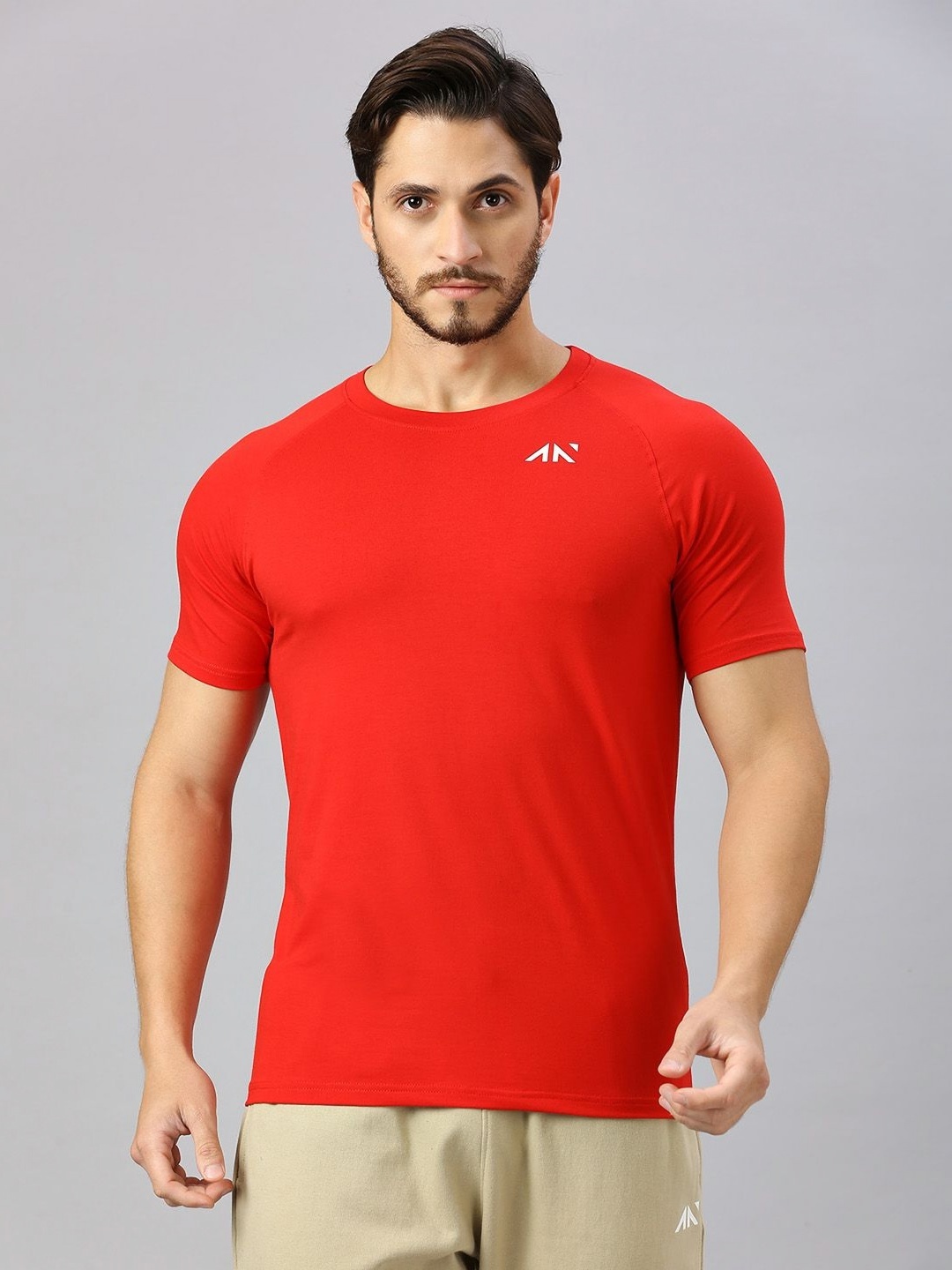 

AESTHETIC NATION Men Solid Round Neck Cotton Slim Fit T-shirt, Orange