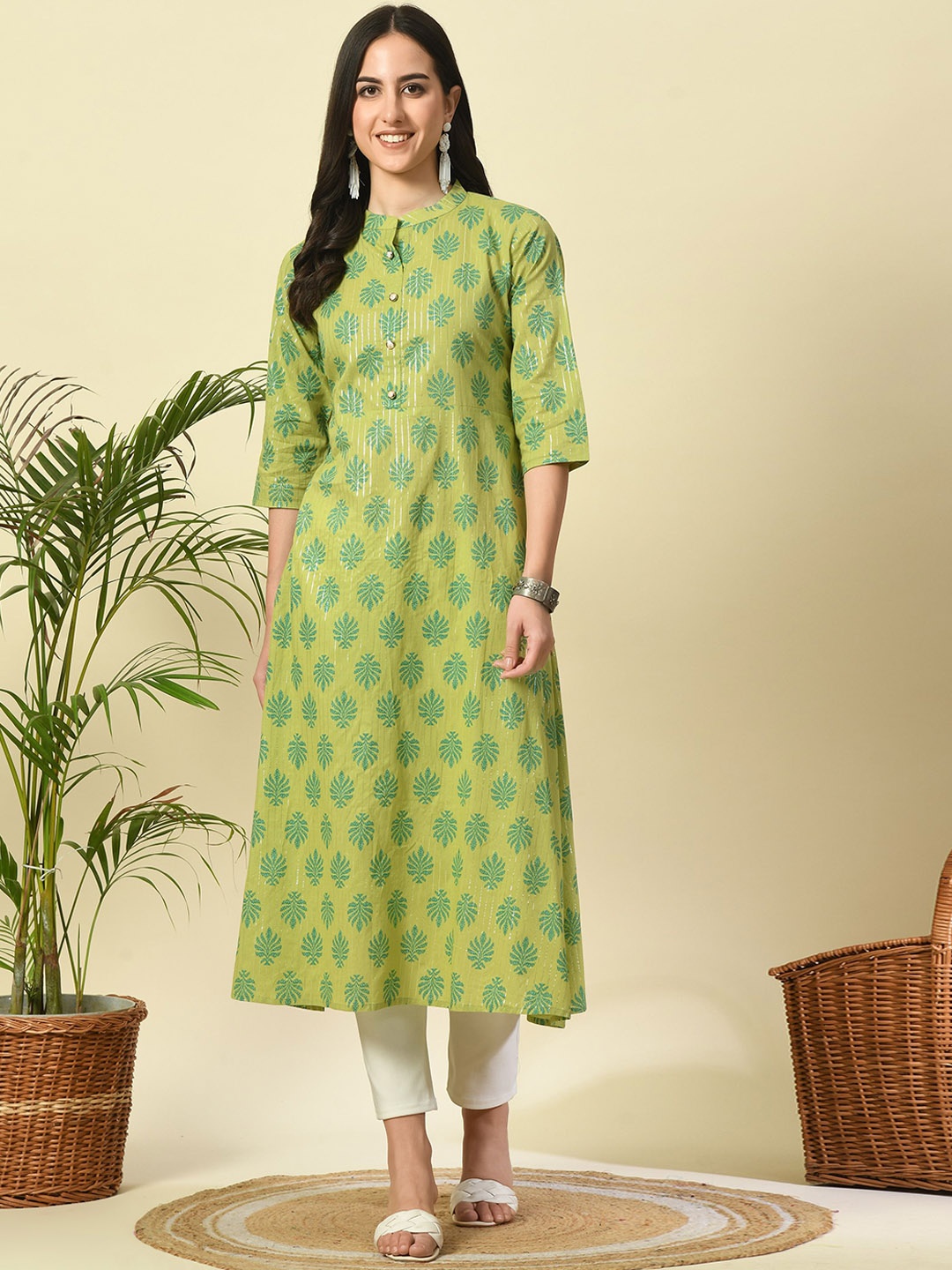 

METAFAB Ethnic Motifs Printed Mandarin Collar Three-Quarter Sleeves Regular A-Line Kurta, Green