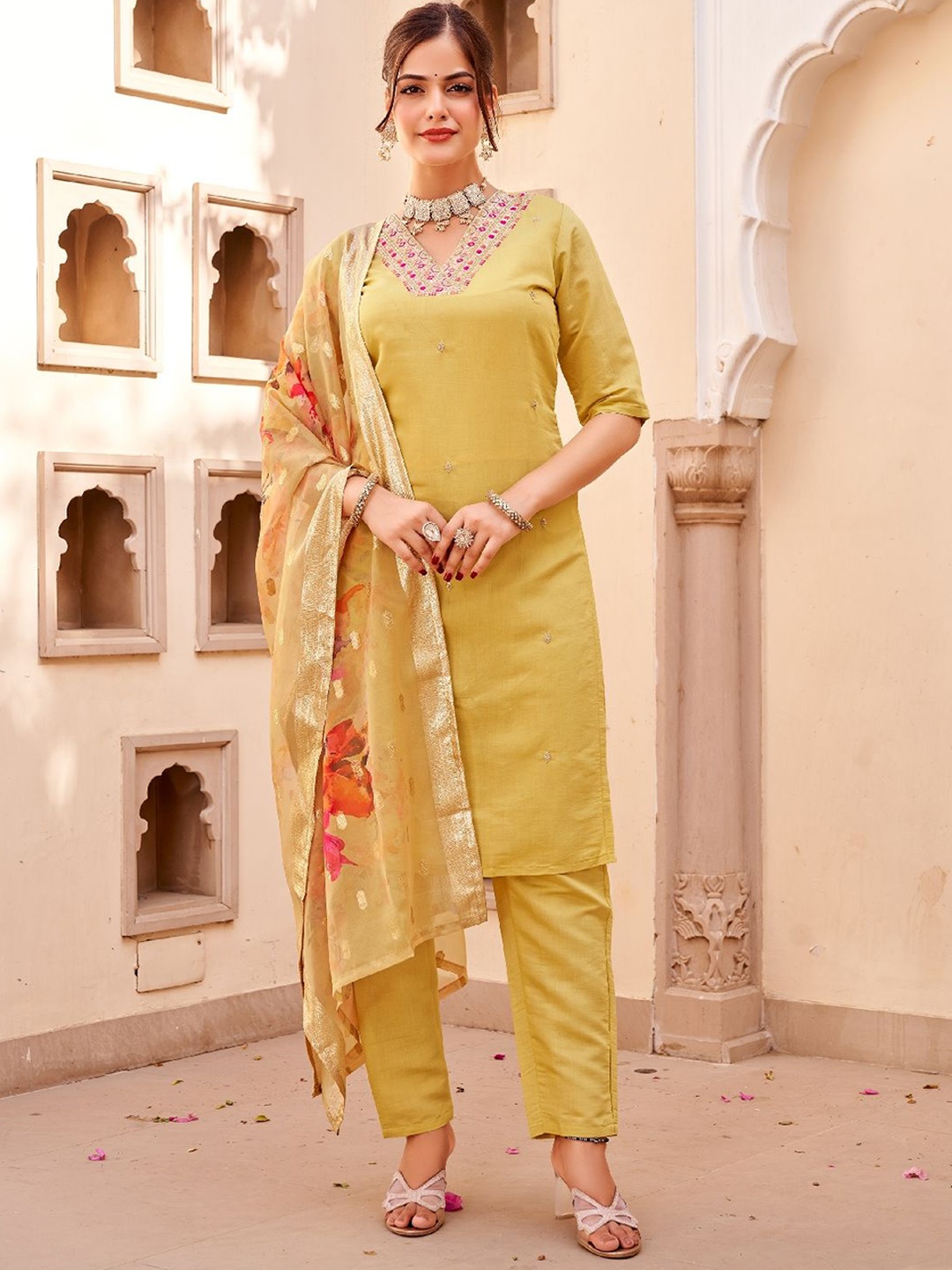 

Yara Creation Ethnic Motifs Embroidered Chanderi Silk Straight Kurta with Trousers & With, Yellow