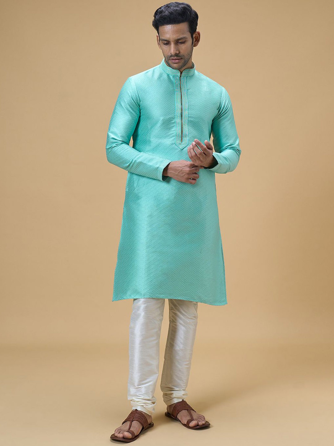 

Arihant Rai Sinha Mandarin Collar Woven Design Straight Kurta with Churidar, Blue