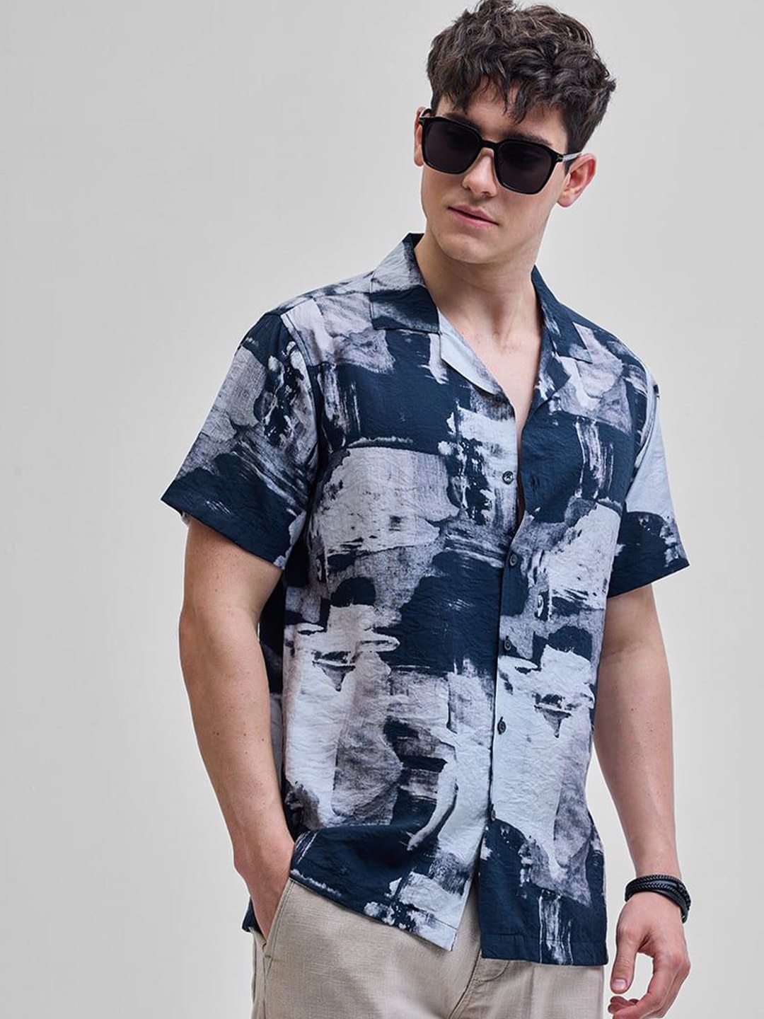 

Snitch Men Smart Cuban Collar Abstract Printed Casual Shirt, Navy blue