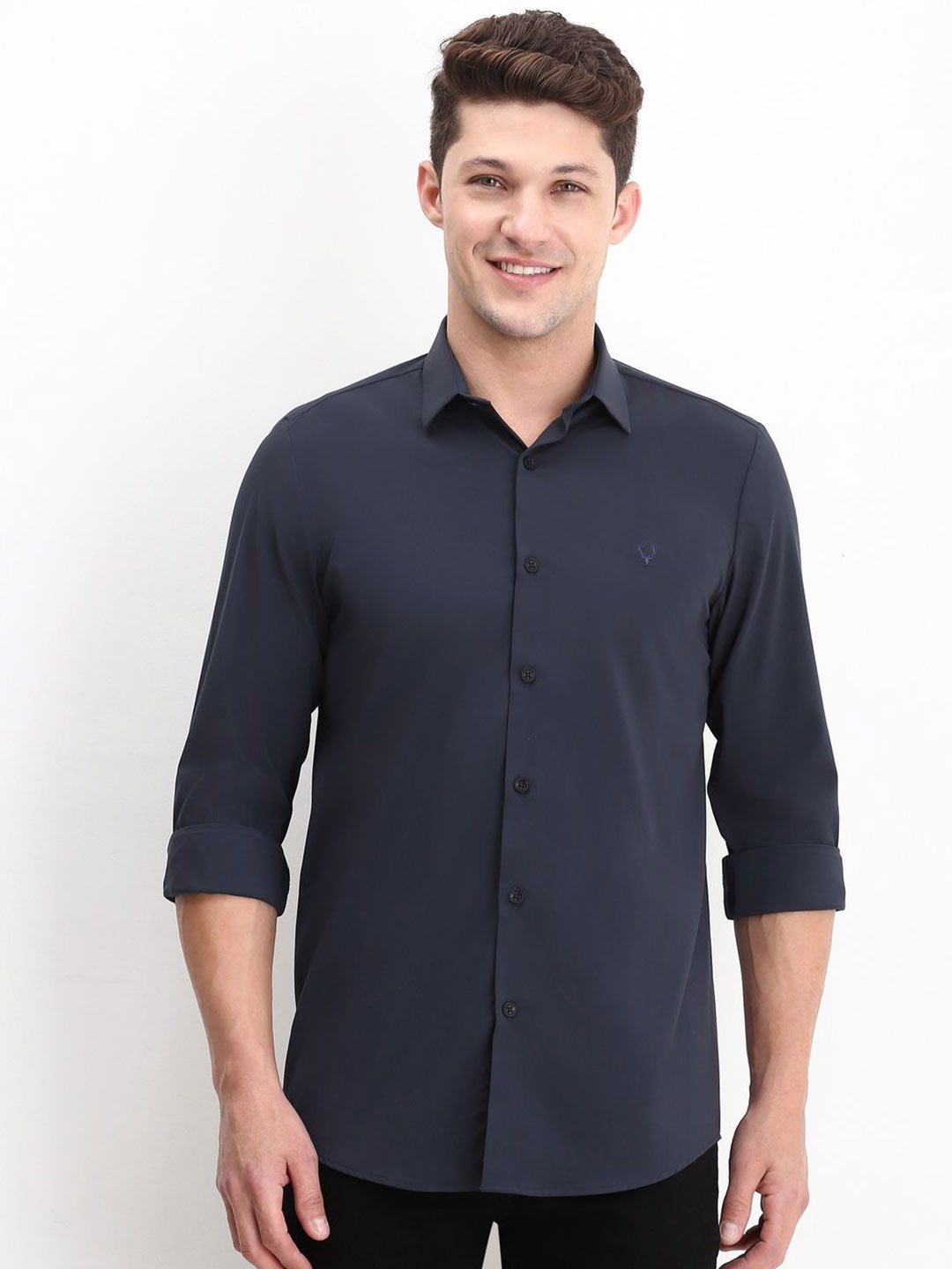 

Allen Solly Men Spread Collar Solid Slim Fit Casual Shirt, Navy blue