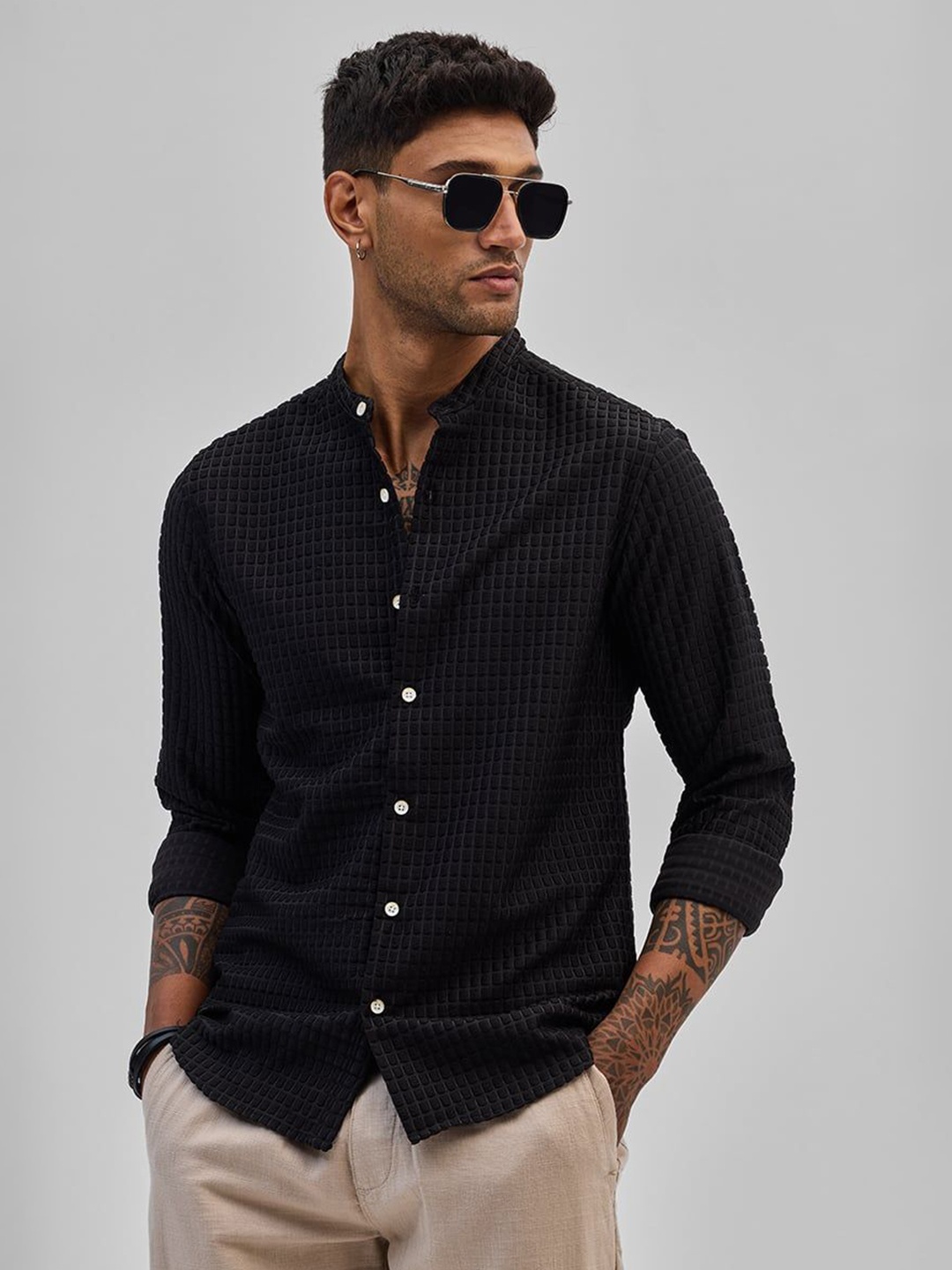 

Snitch Men Smart Band Collar Textured Casual Shirt, Black