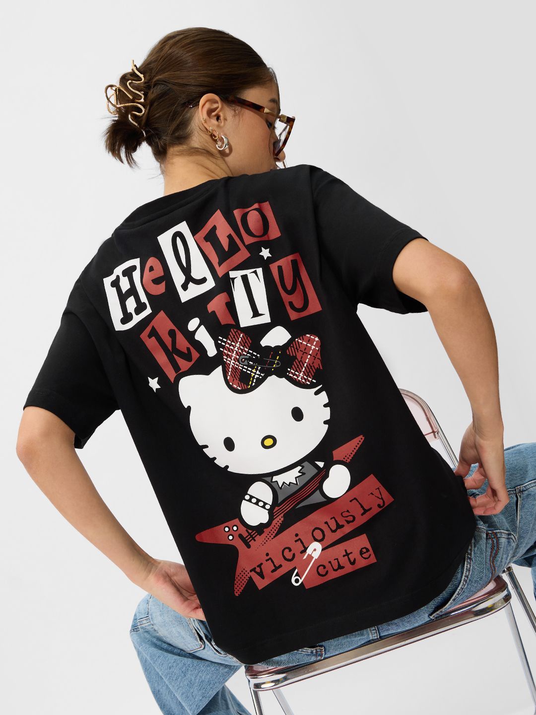 

The Souled Store Women Typography Printed Round Neck Cotton Oversized Hello Kitty T-shirt, Black