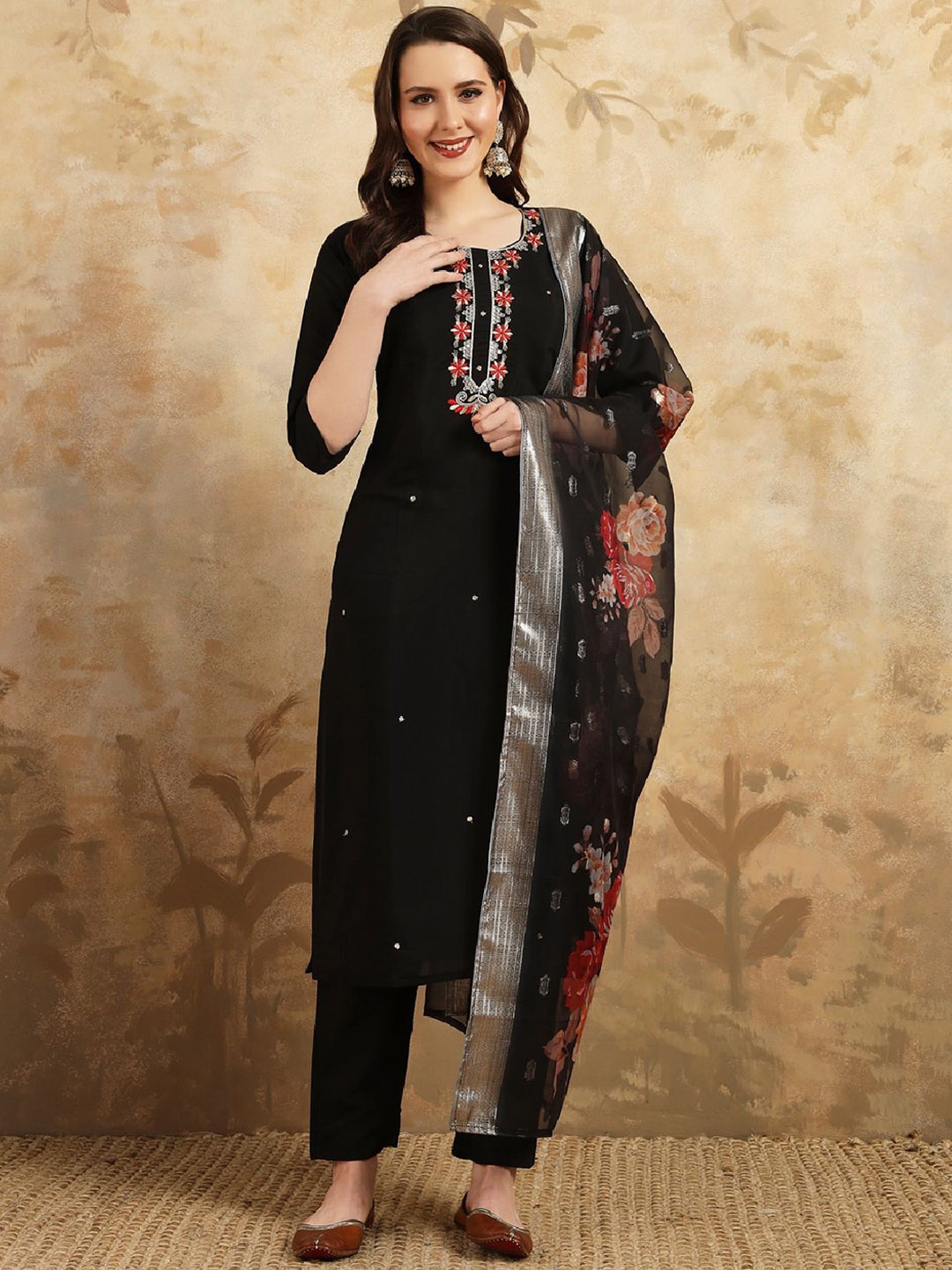 

Yara Creation Floral Embroidered Regular Straight Kurta With Trouser With Dupatta, Black