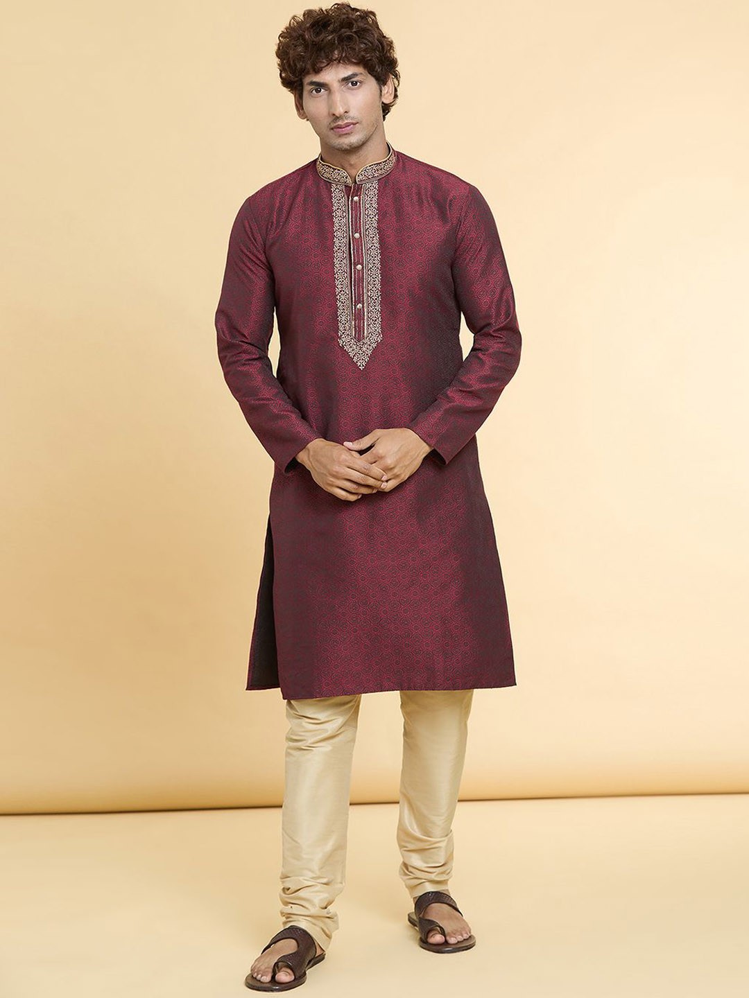 

Arihant Rai Sinha Mandarin Collar Floral Woven Design Thread Work Kurta with Trousers, Red