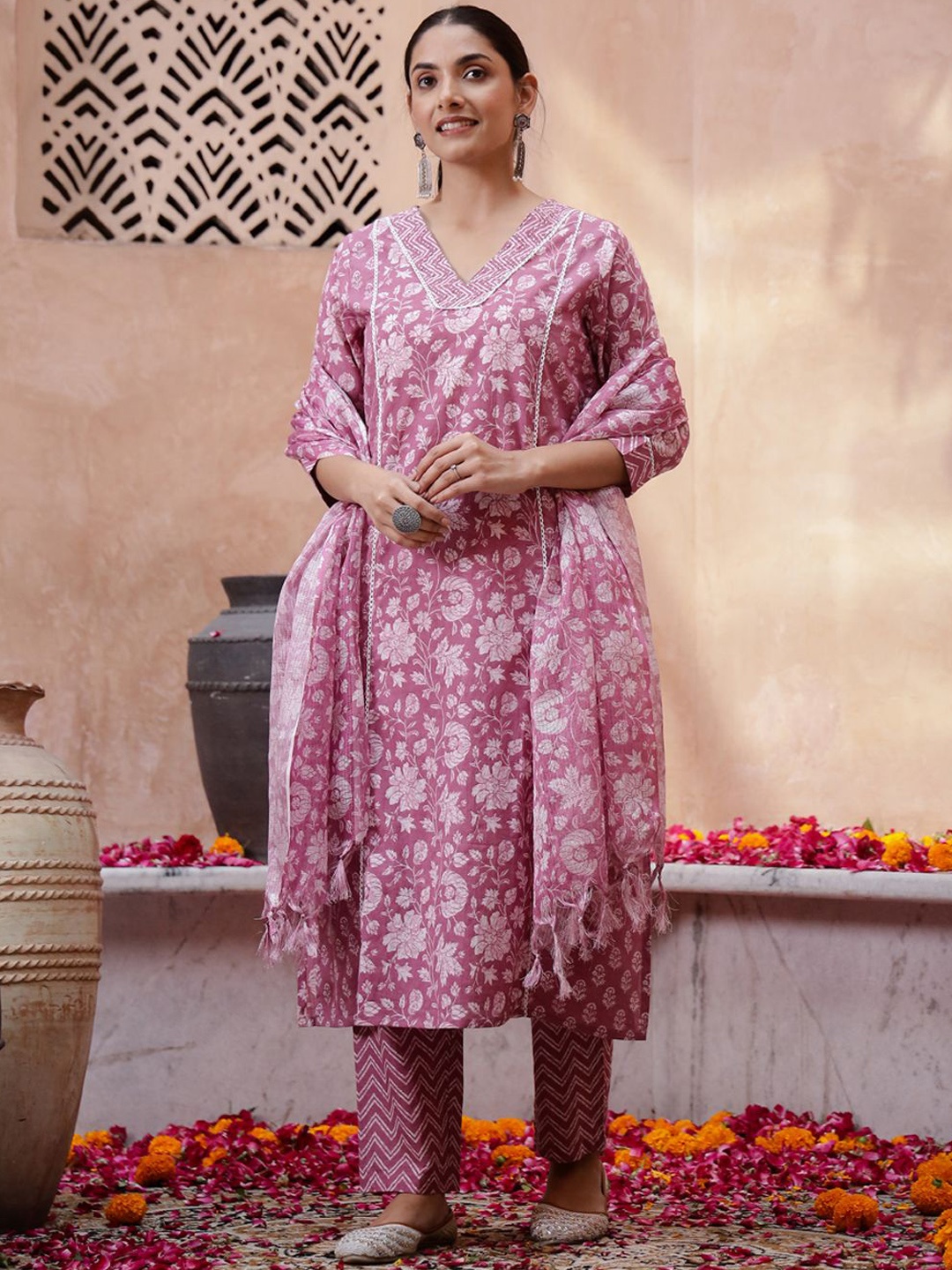 

Sangria Floral Printed Kantha Work Pure Cotton Kurta with Trouser & Dupatta, Mauve