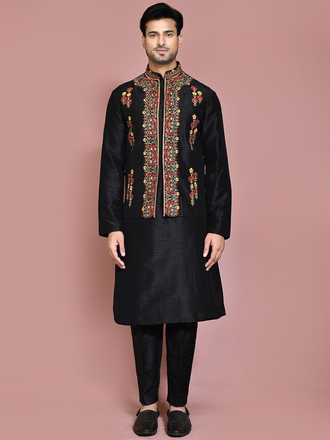 

Aryavir Malhotra Kurta With Trouser & Nehru Jacket, Black