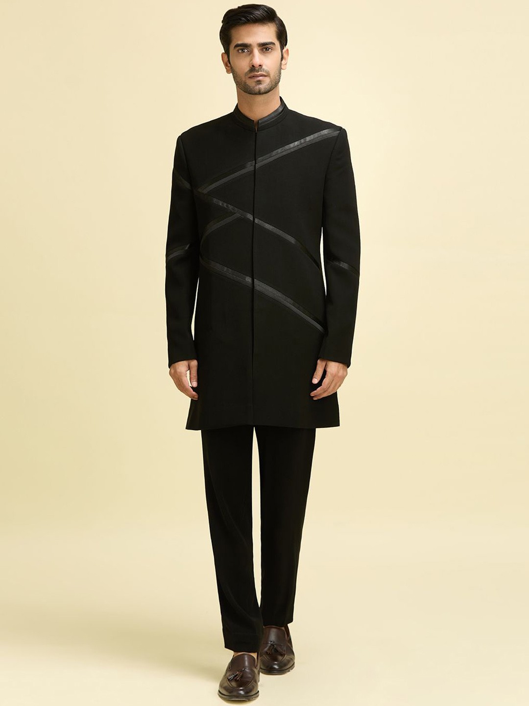 

Aryavir Malhotra Ray Striped Malhotra Straight Kurta & Trouser, Black