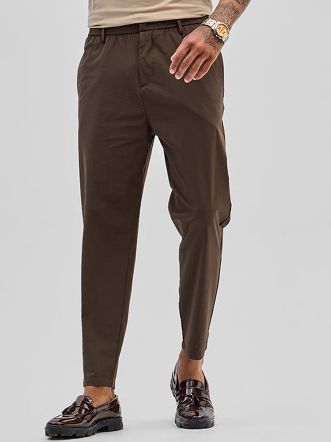 

Snitch Men Classic Fit Chinos Trousers, Brown