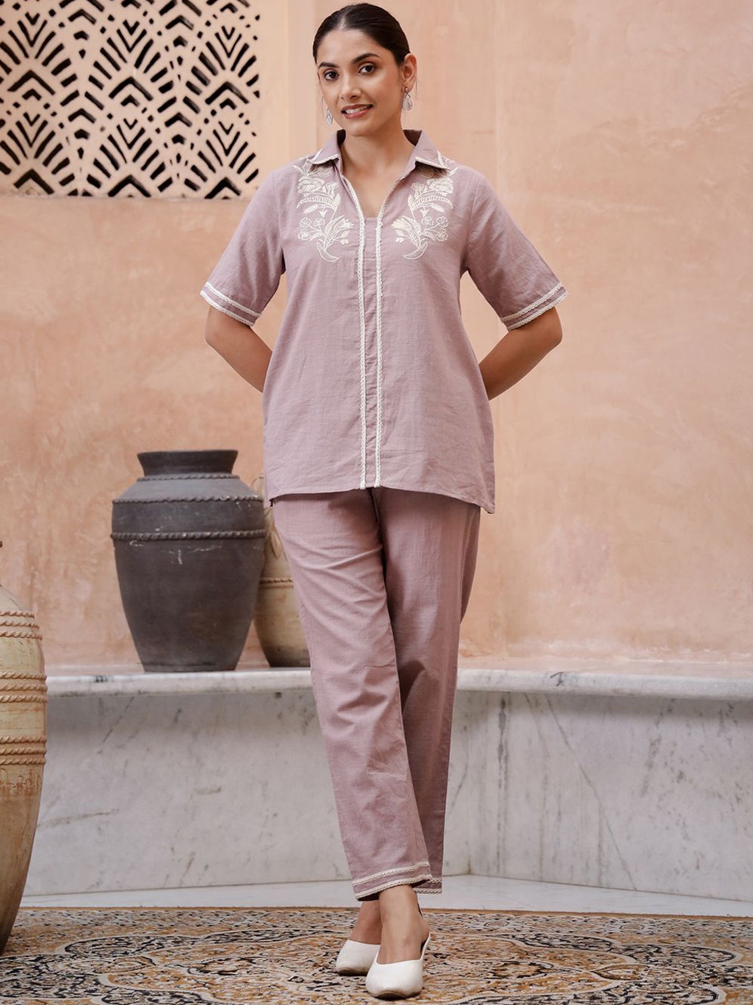 

RangDeep Embroidered Shirt Collar Top with Trouser, Lavender