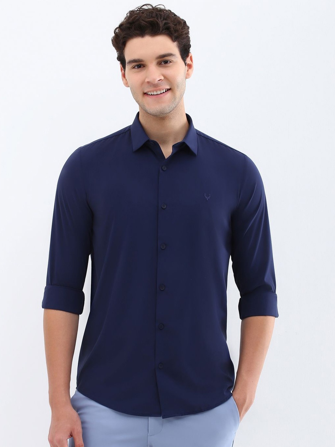 

Allen Solly Men Spread Collar Solid Slim Fit Casual Shirt, Navy blue