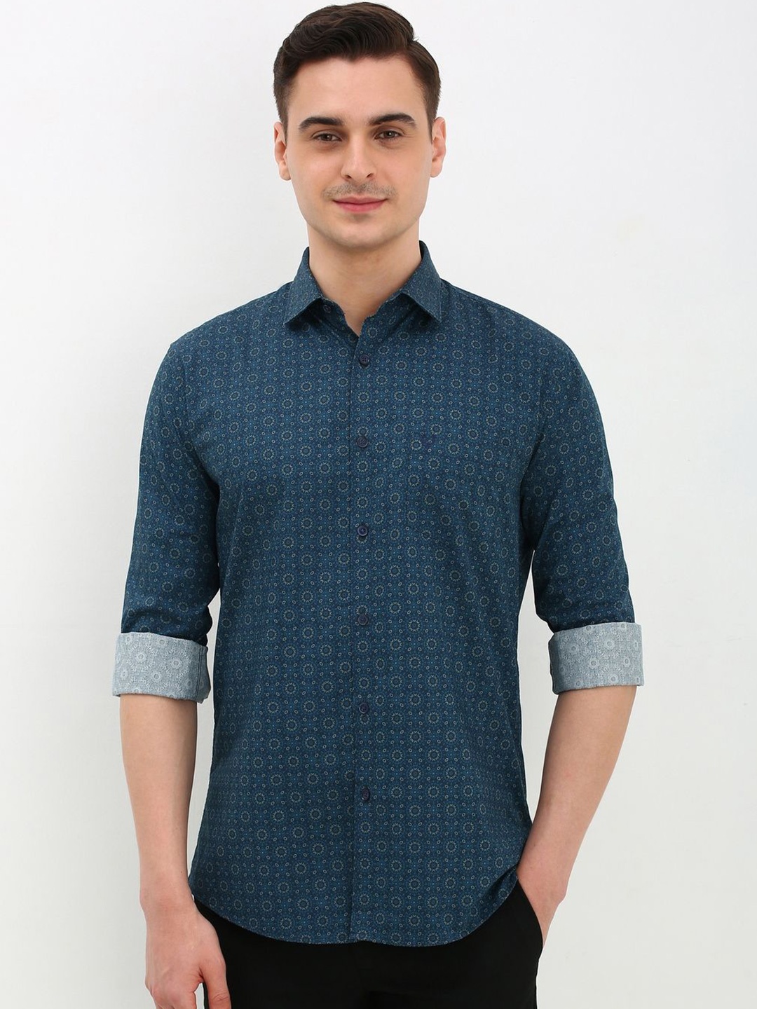 

Allen Solly Men Spread Collar Floral Printed Cotton Slim Fit Casual Shirt, Teal