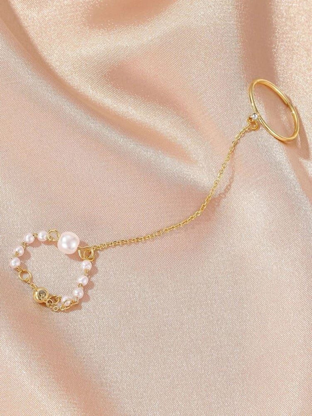 

YU FASHIONS Gold-Plated Pearls Beaded Finger Ring