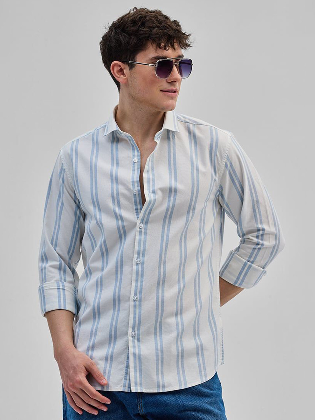 

Snitch Men Smart Spread Collar Vertical Striped Cotton Casual Shirt, White