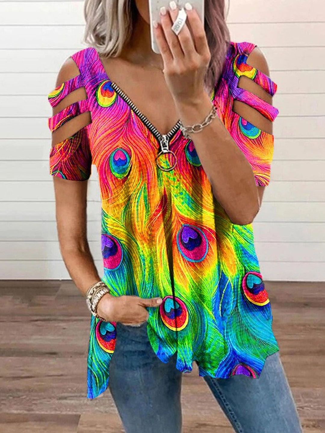 

StyleCast Women Abstract Printed Cold-Shoulder Top, Multi