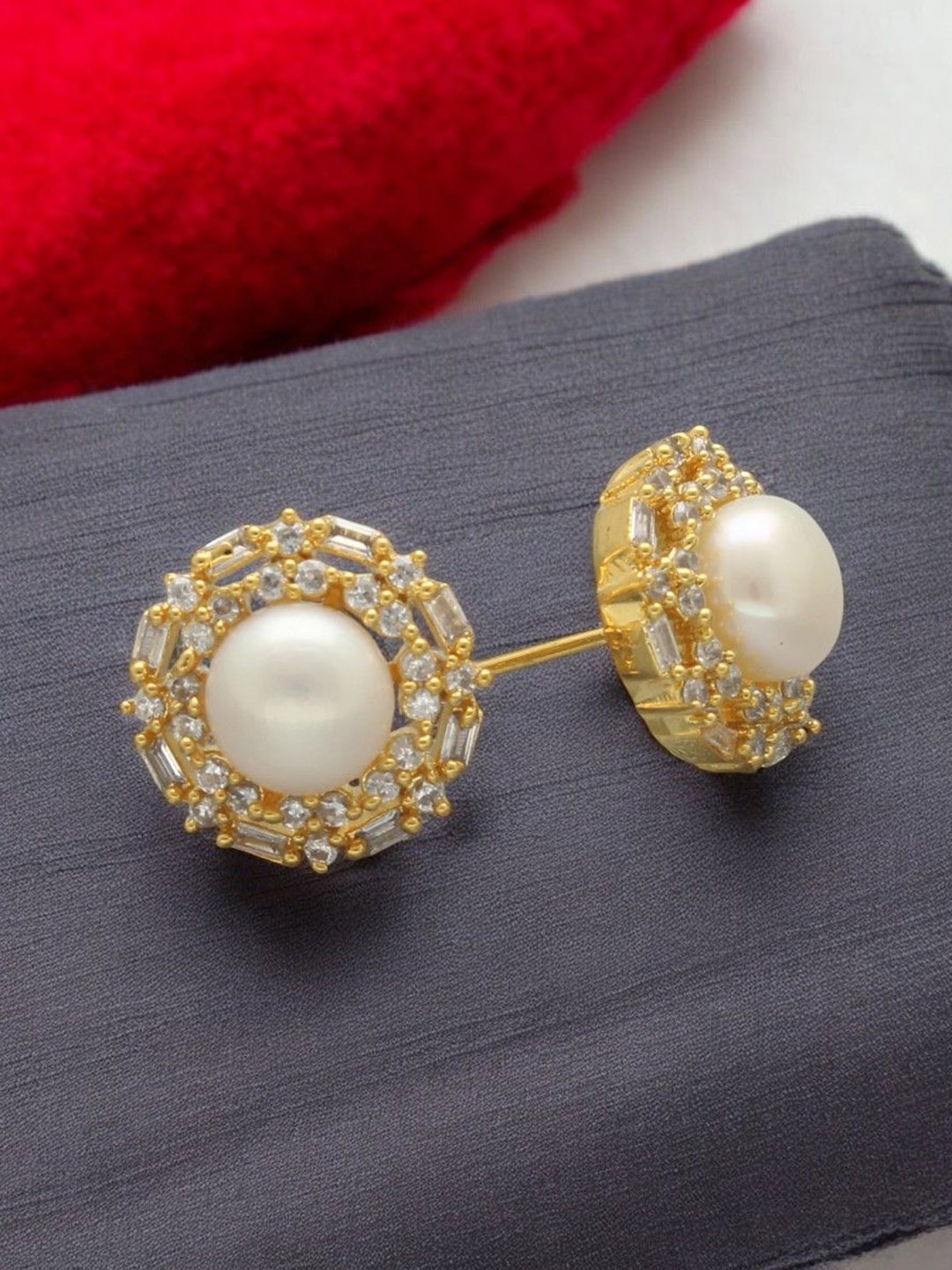 

Sri Jagdamba Pearls Dealer Gold-Plated Pearls Studs