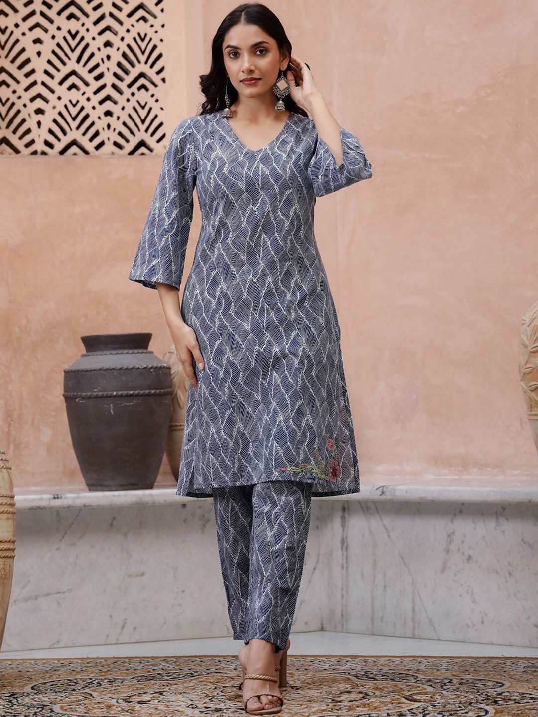 

RangDeep Abstract Printed Pure Cotton Straight Kurta with Trousers, Blue