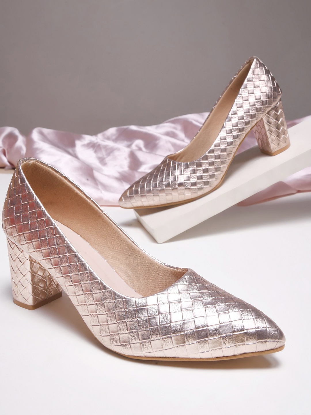 

Try Me Women Pointed Toe Block Heel Pumps, Rose gold