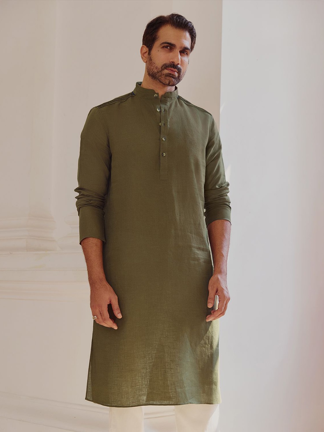 

Andamen Band Collar Linen Straight Kurta, Olive