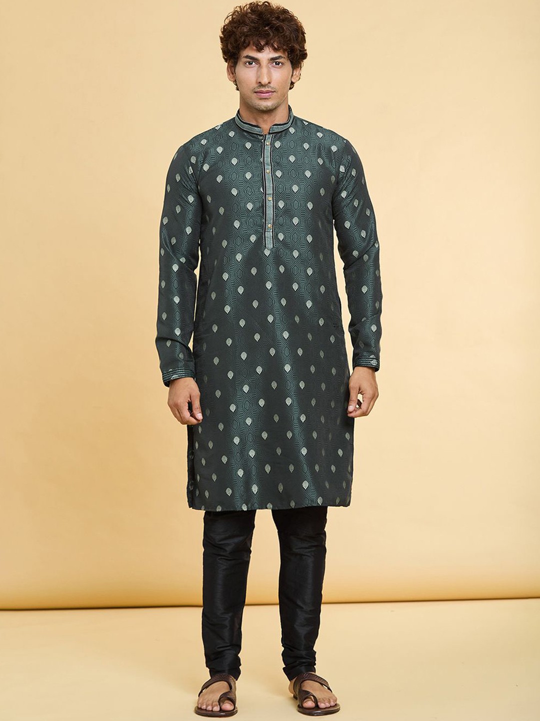 

Arihant Rai Sinha Mandarin Collar Ethnic Motifs Woven Design Straight Kurta with Churidar, Grey