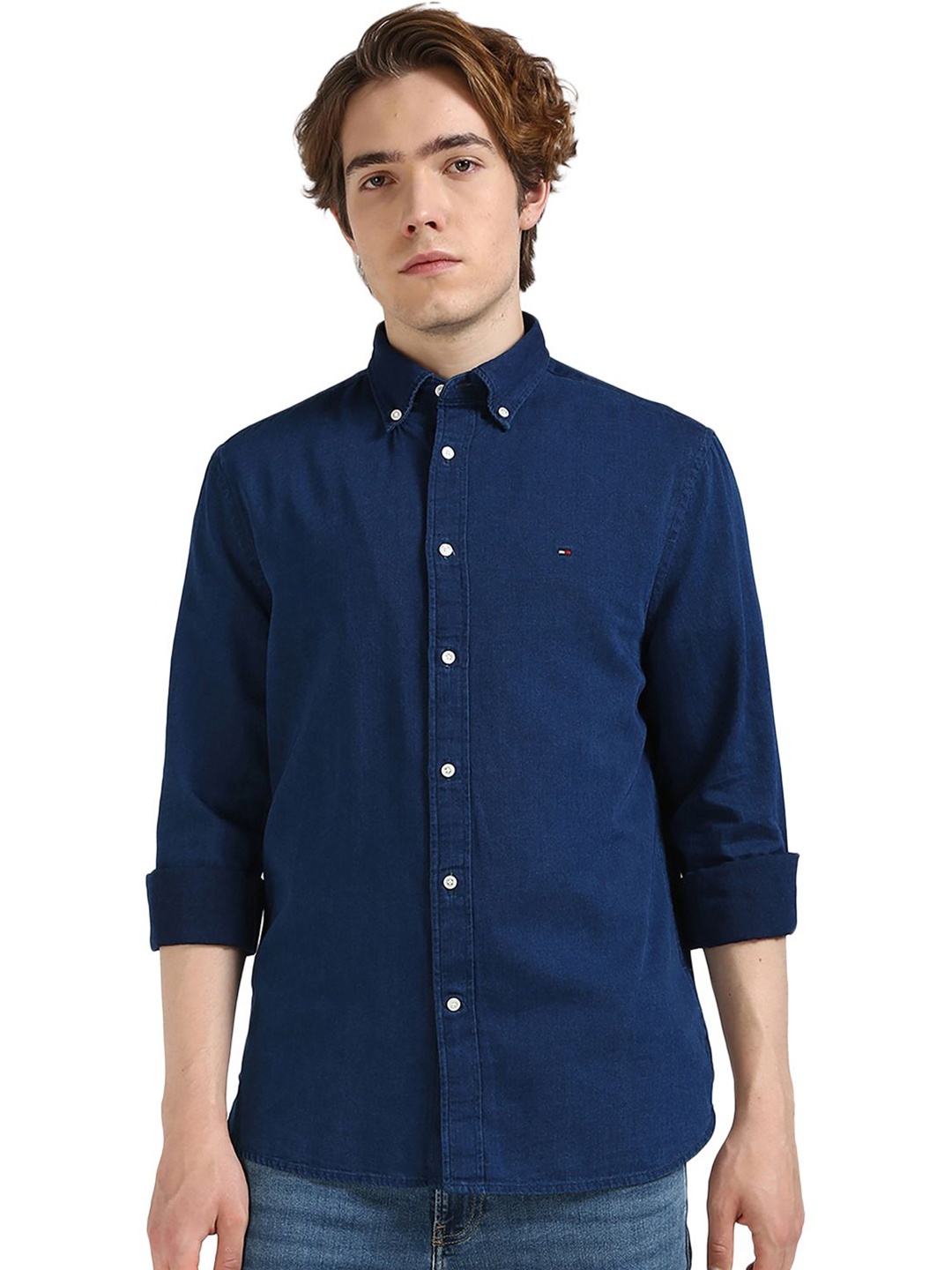 

Tommy Hilfiger Men Button-Down Collar Solid Cotton Casual Shirt, Navy blue