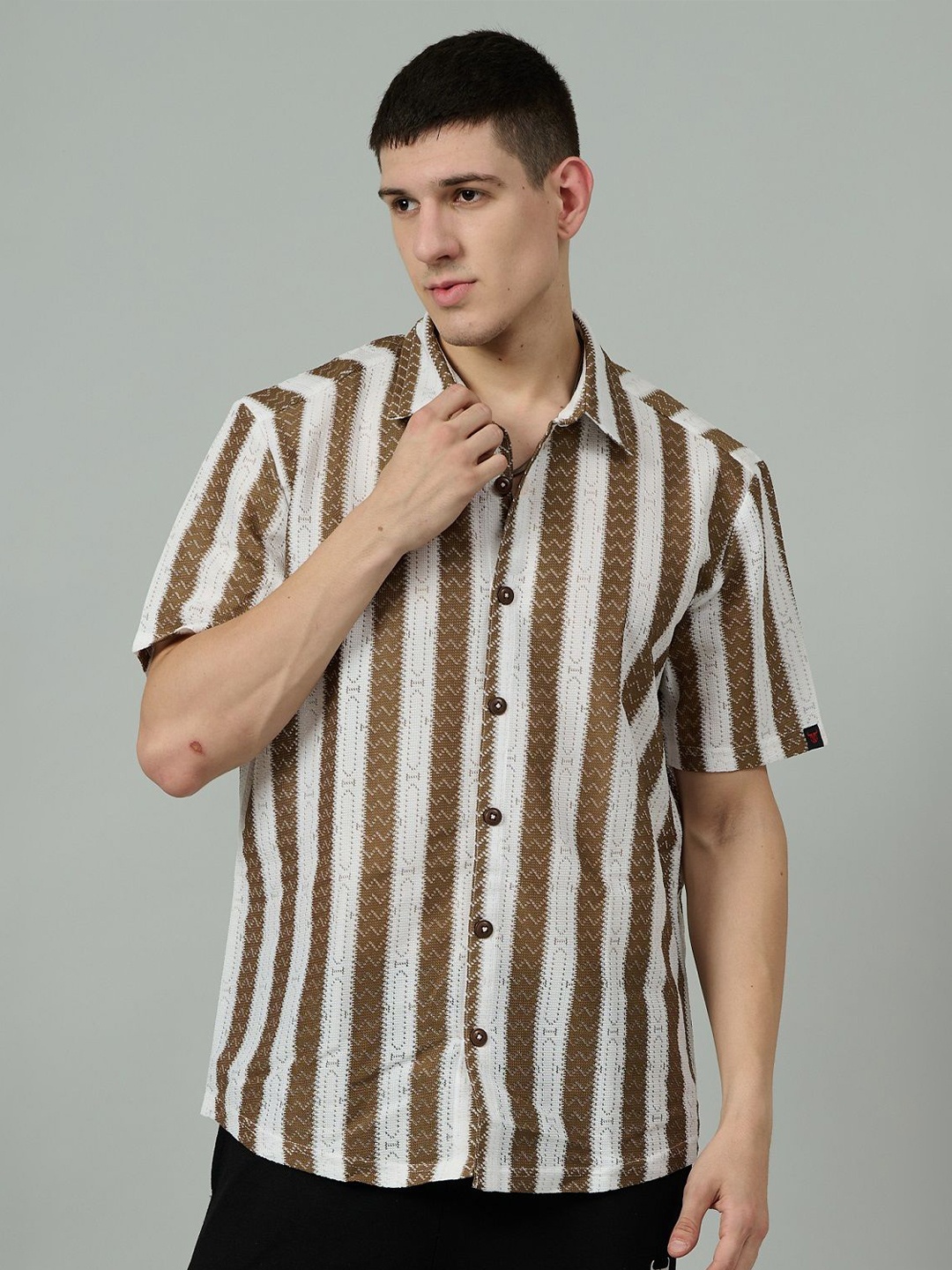 

GO DEVIL Men Classic Spread Collar Vertical Striped Cotton Oversized Casual Shirt, Brown