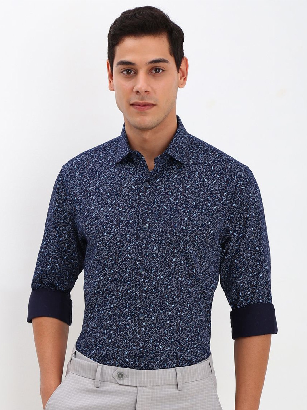 

Allen Solly Men Classic Spread Collar Floral Printed Cotton Slim Fit Formal Shirt, Navy blue