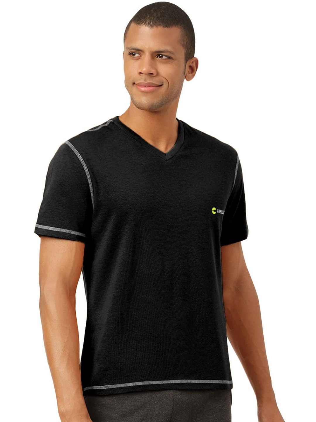 

FREECULTR Men Solid V-Neck T-shirt, Black
