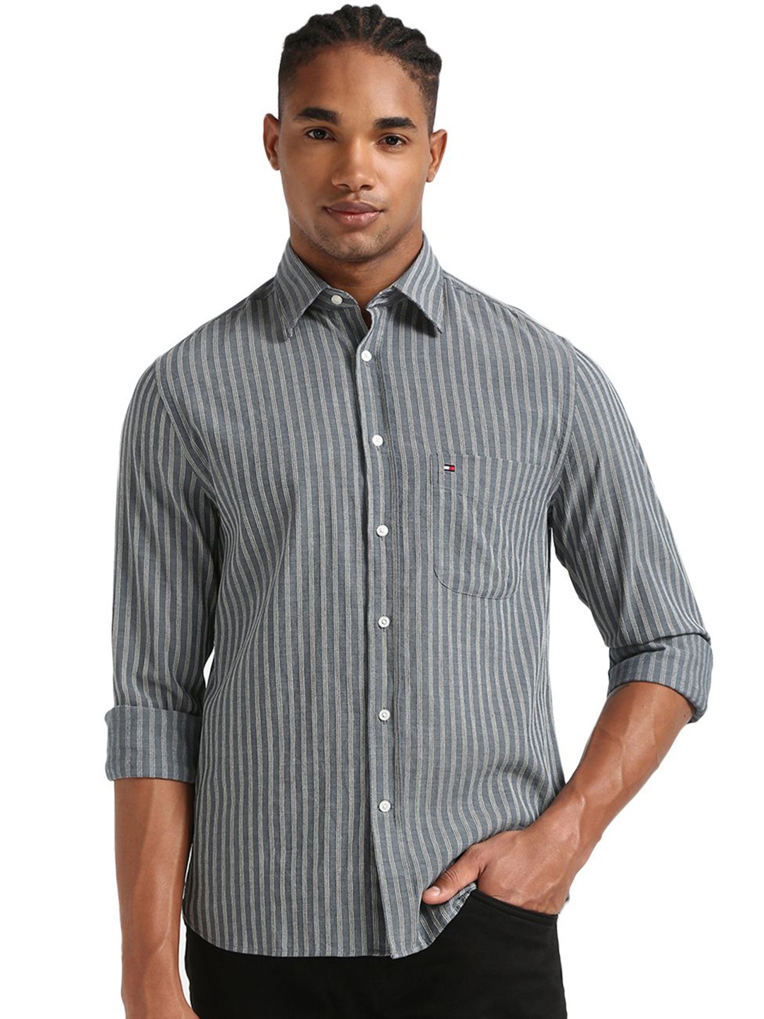 

Tommy Hilfiger Men Spread Collar Vertical Striped Cotton Casual Shirt, Grey