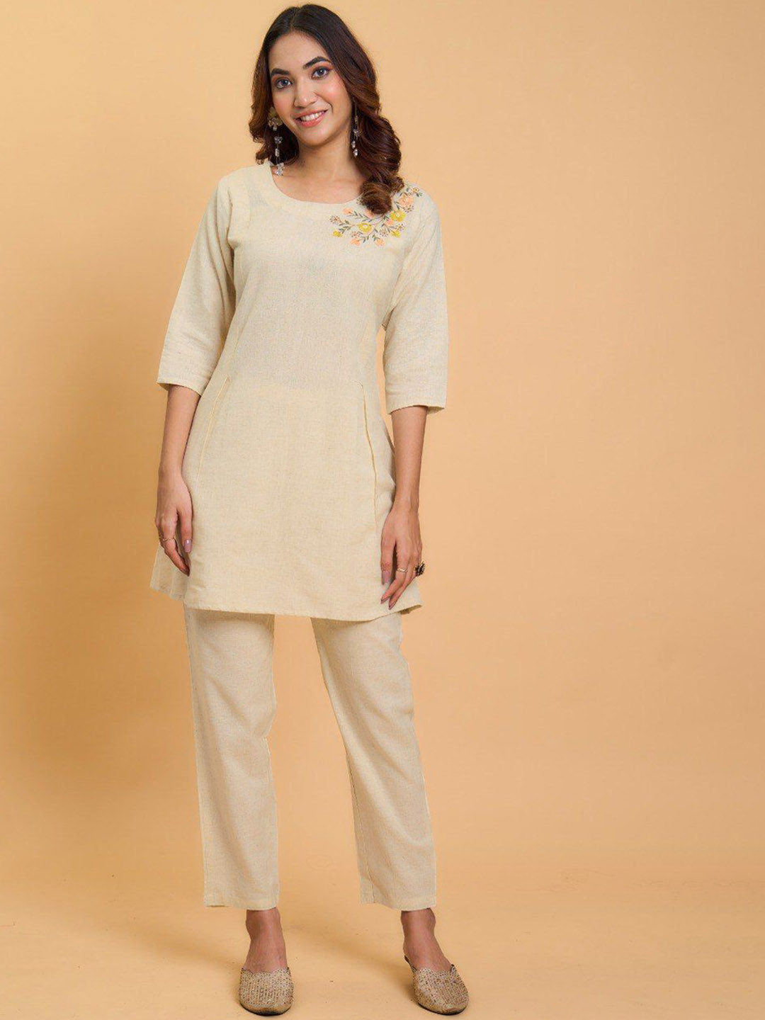 

JULEE Floral Embroidered Round Neck Three Quarter Sleeves Pure Cotton Top & Trouser, Off white