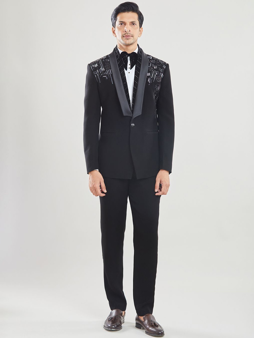 

Aryavir Malhotra Embroidered Shawl Collar Three- Piece Tuxedo Suit, Black