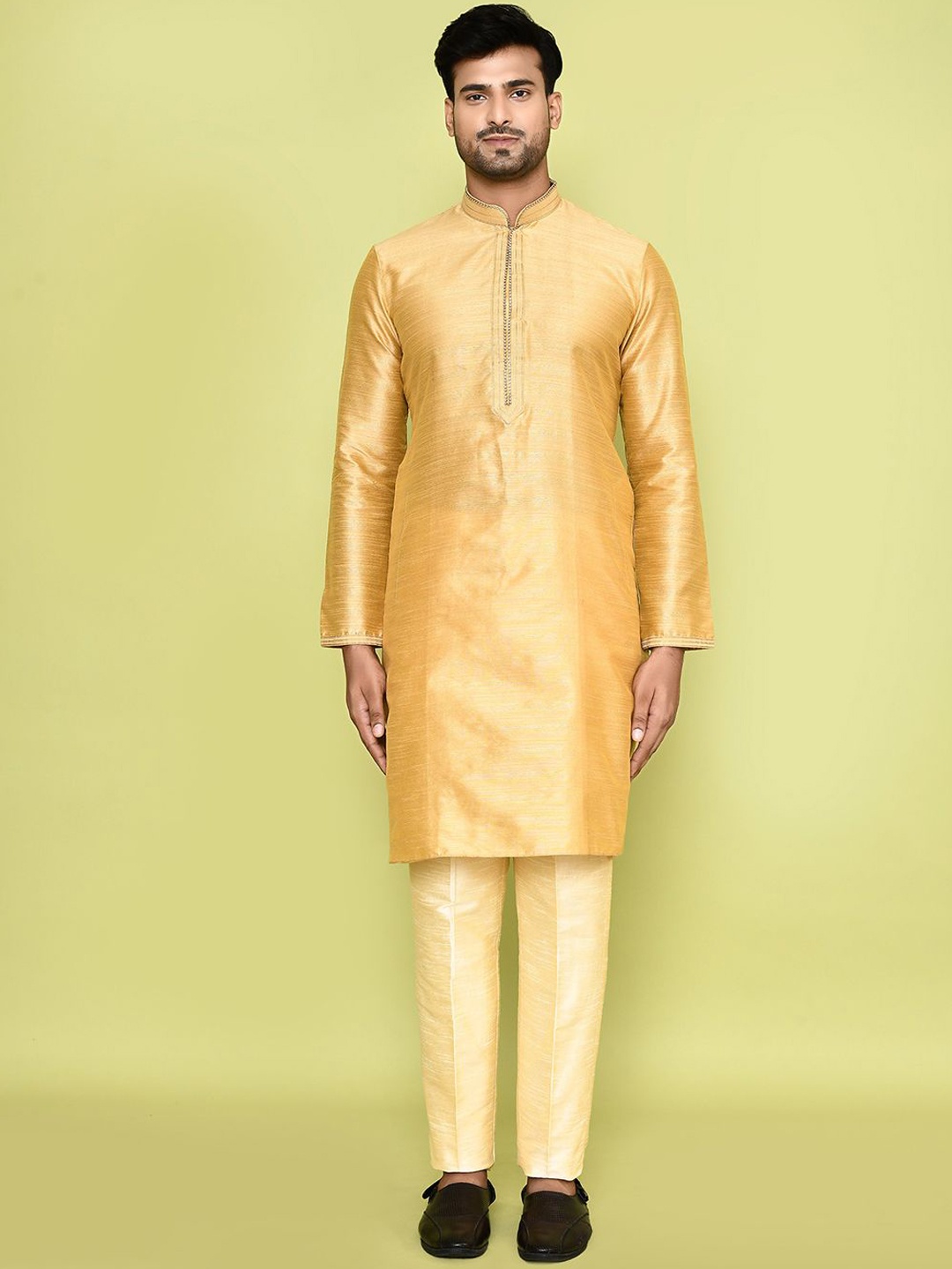 

Arihant Rai Sinha Mandarin Collar Woven Design Straight Kurta with Trousers, Beige