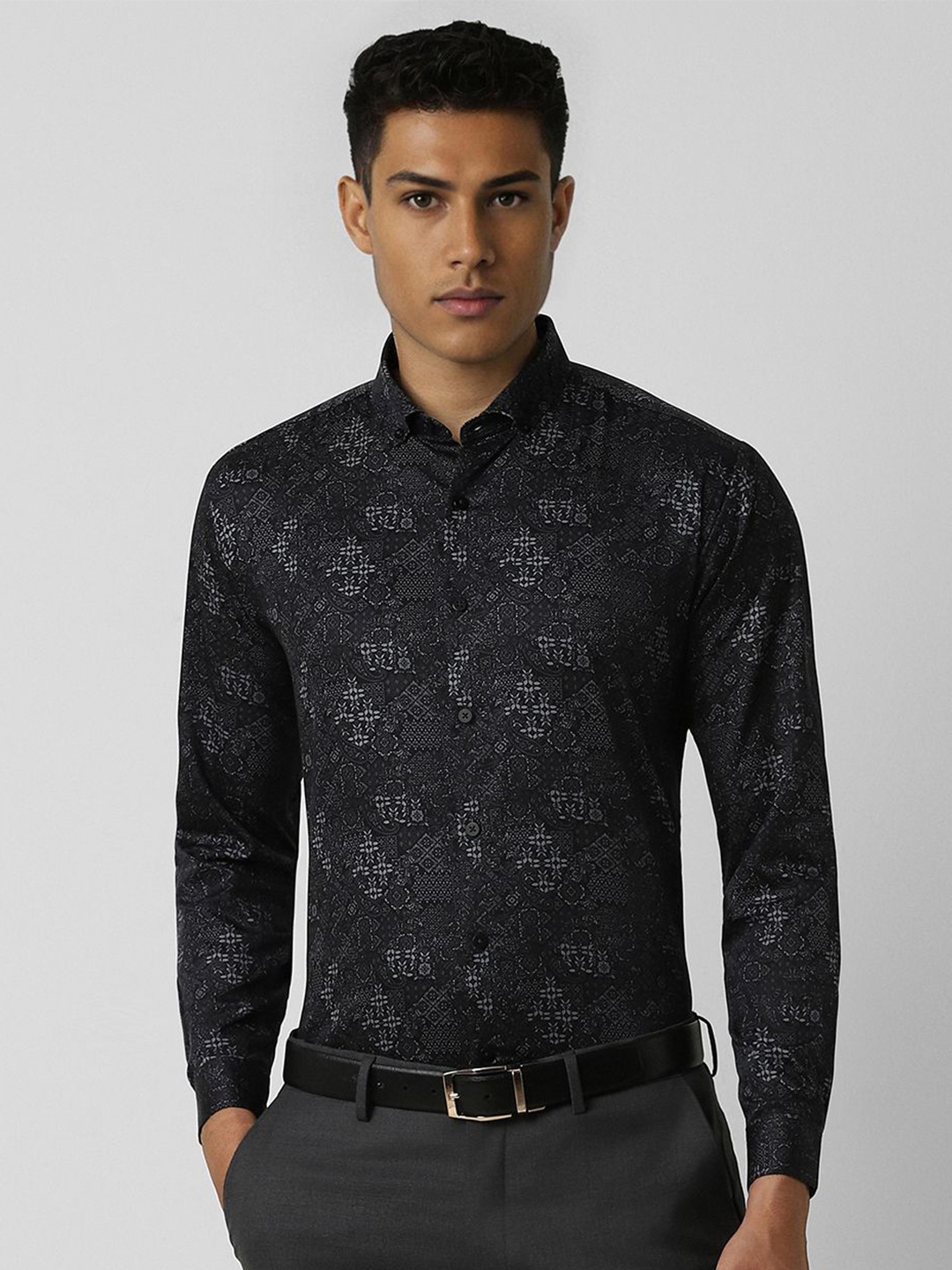 

V Dot Men Button-Down Collar Floral Printed Cotton Slim Fit Formal Shirt, Black
