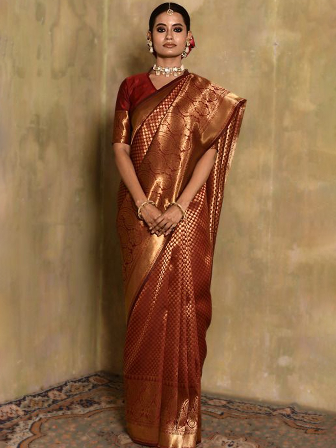 

ISHKIYA Ethnic Motifs Woven Design Zari Pure Silk Banarasi Saree, Maroon