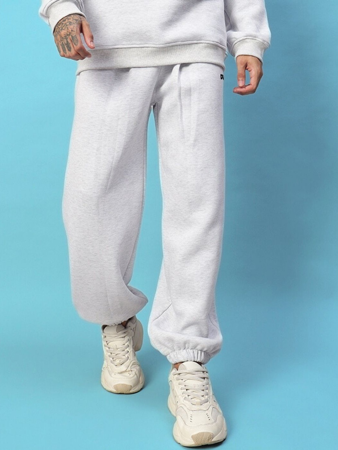 

WEARDUDS Men Mid-Rise Joggers, White