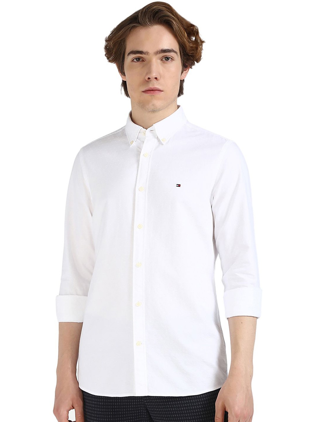 

Tommy Hilfiger Men Button-Down Collar Solid Cotton Slim Fit Casual Shirt, White