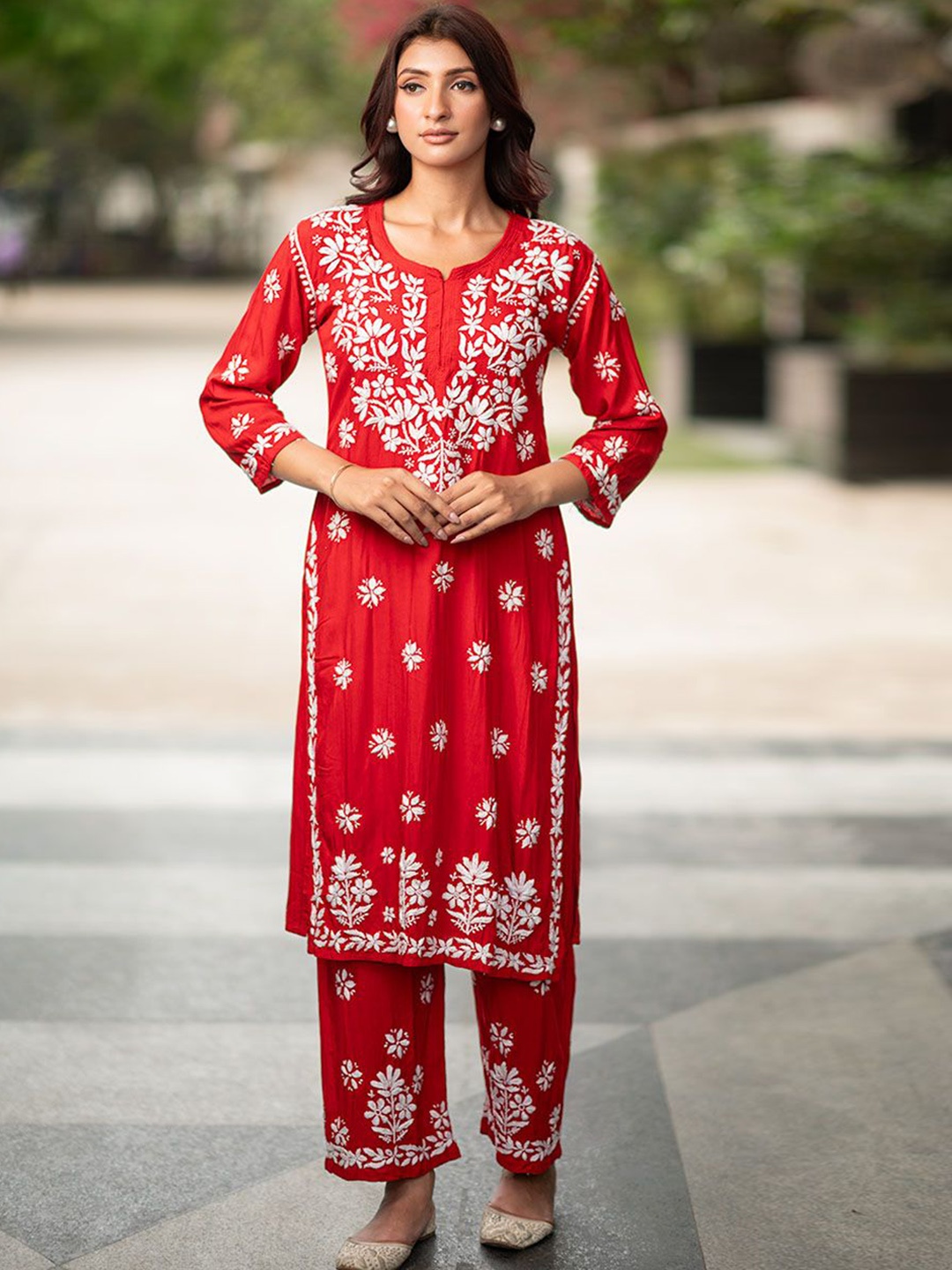 

Rangreza Ethnic Floral Embroidered Chikankari Straight Kurta With Palazzos, Red