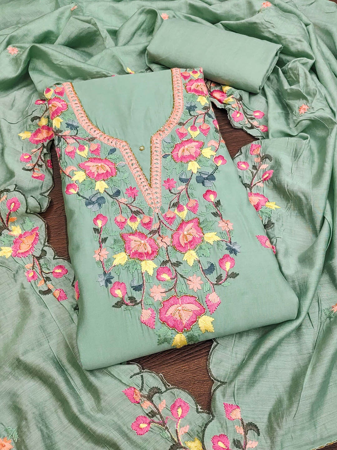 

KALINI Embroidered Pure Silk Semi-Stitched Dress Material, Sea green