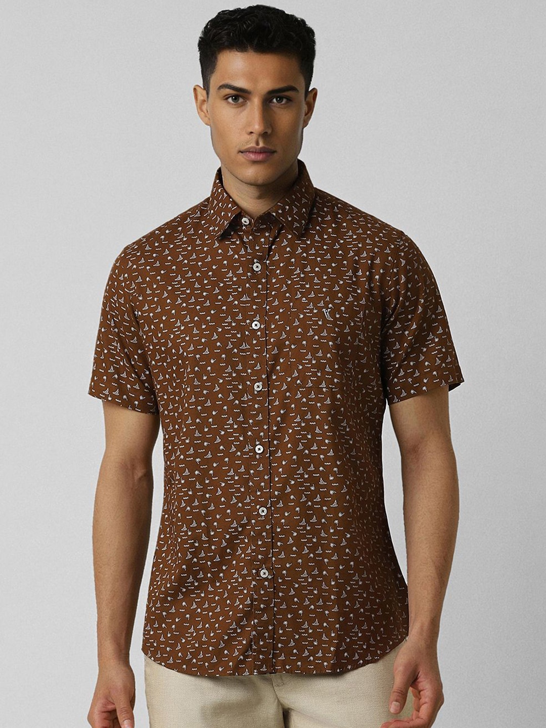 

Van Heusen Sport Men Slim Fit Opaque Printed Casual Shirt, Brown