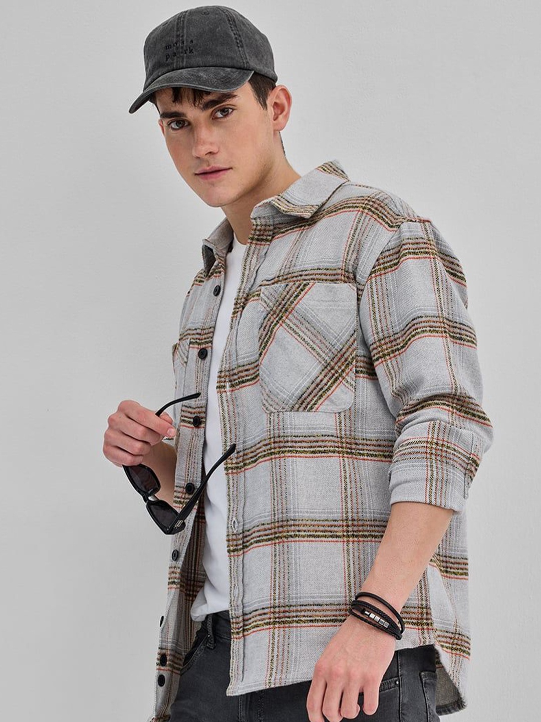 

Snitch Men Smart Spread Collar Tartan Checked Cotton Casual Shirt, Grey