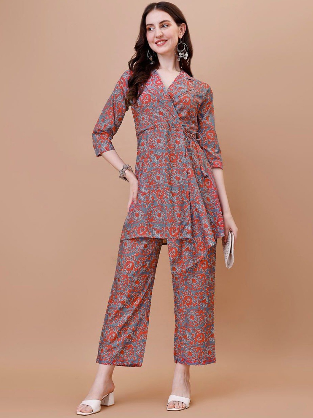 

JULEE Floral Printed Three Quarter Sleeves Pure Cotton Top & Trouser, Grey