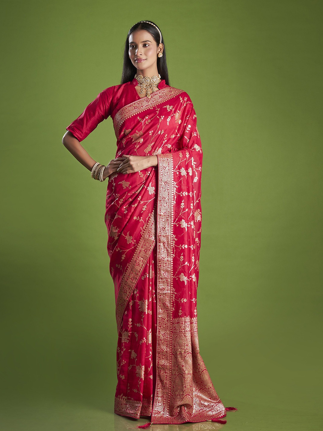 

ISHKIYA Floral Zari Pure Silk Khadi Saree, Red
