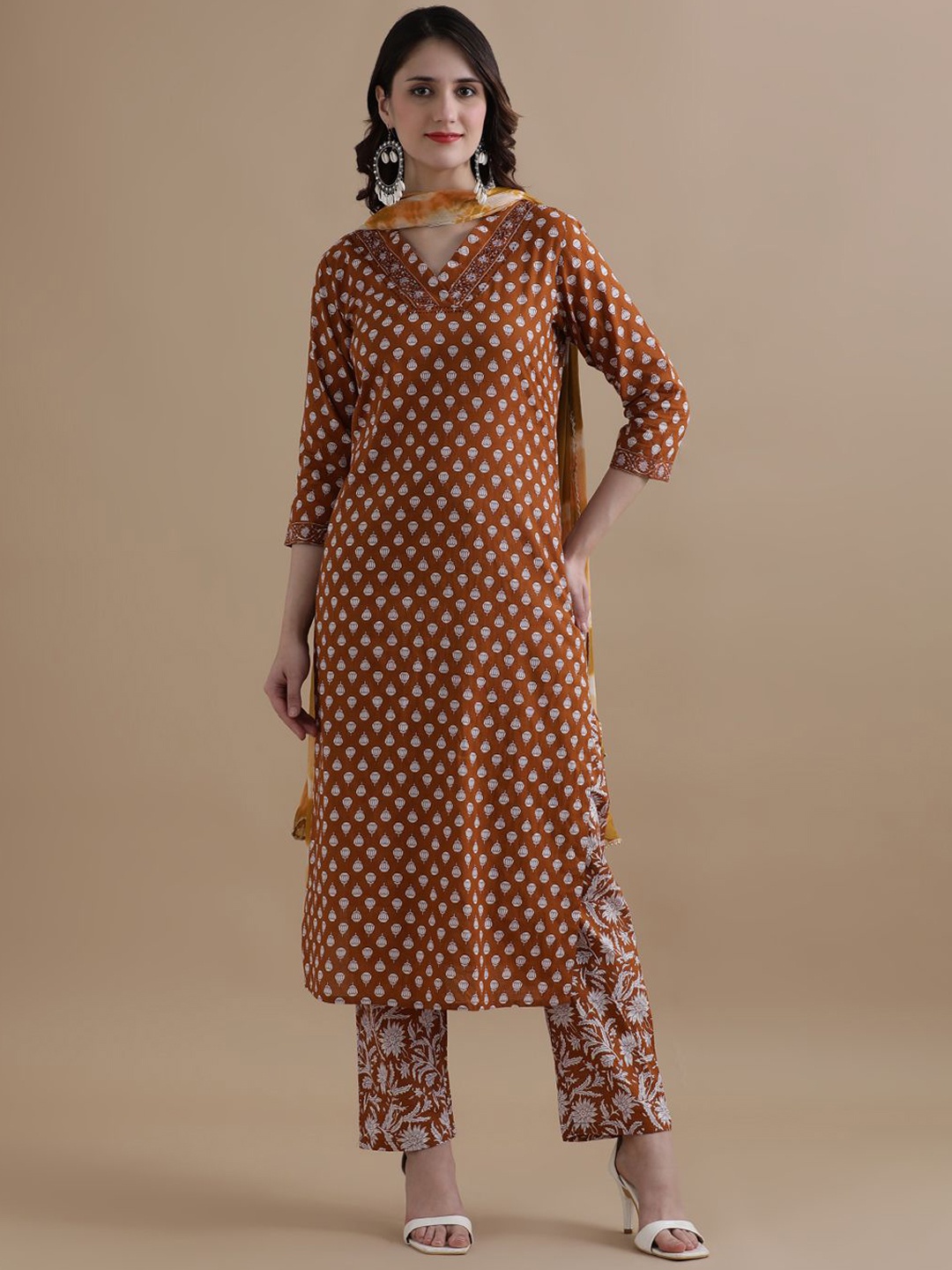 

Jaipur Kurti Floral Printed Sequinned V-Neck Pure Cotton Kurta With Trouser & Dupatta, Mustard