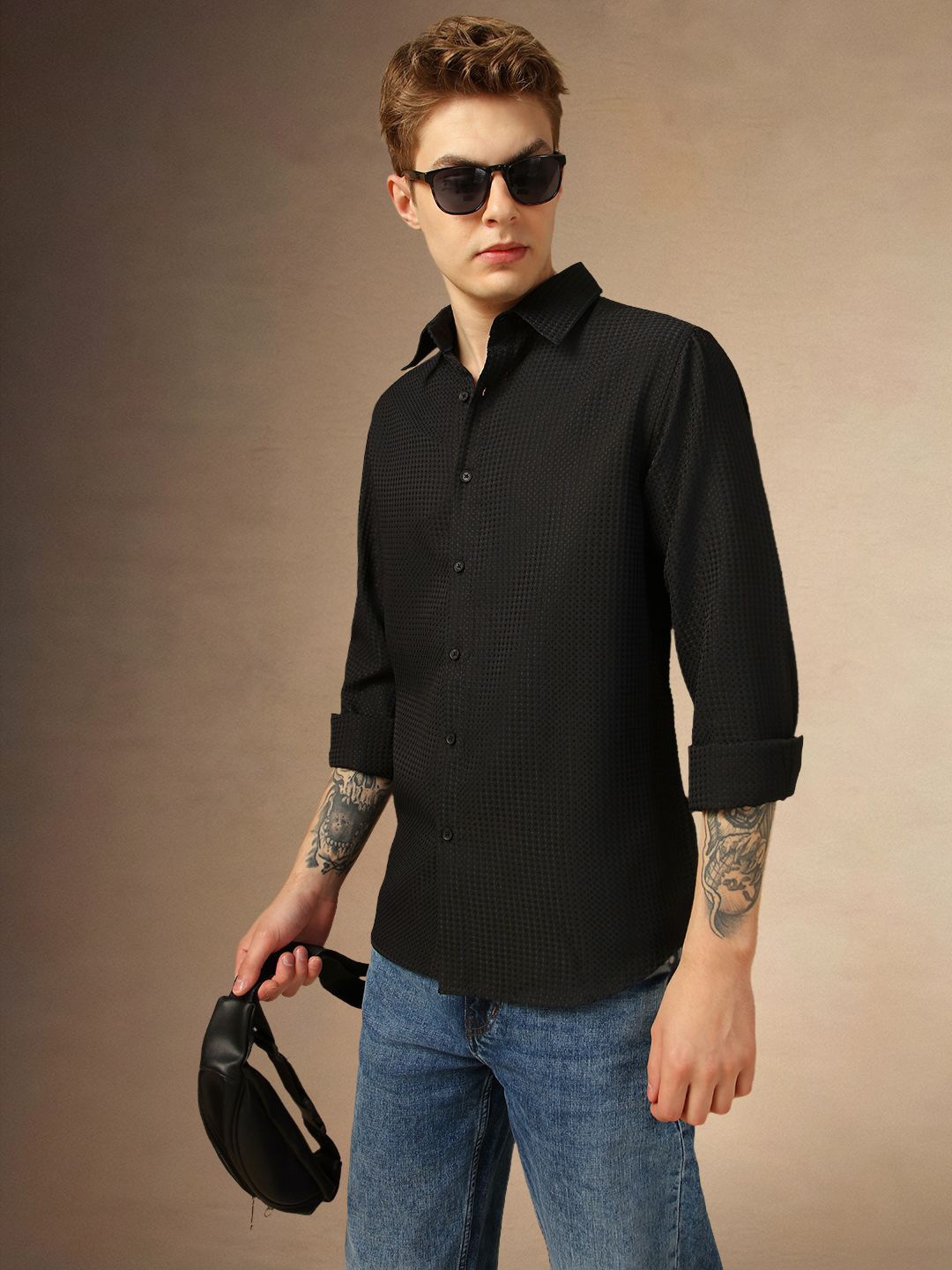 

Dennis Lingo Men Spread Collar Textured Casual Shirt, Black