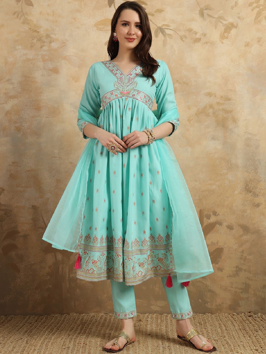 

Yara Creation Floral Embroidered V-Neck Three-Quarter Sleeves Kurta & Trouser With Dupatta, Sea green